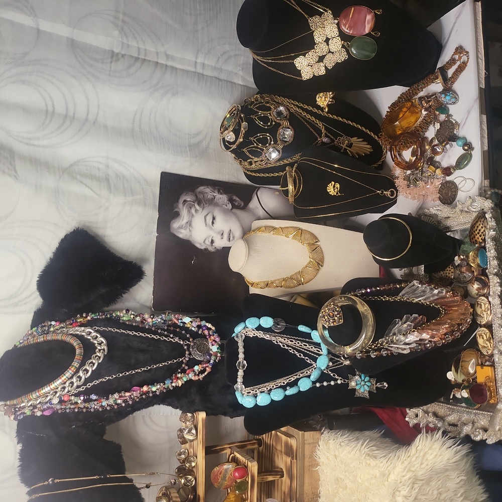 Live show Listing